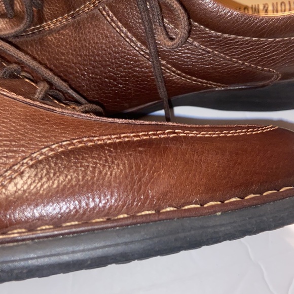 Johnston & Murphy sheepskin brown dress shoes size 9 1/2 with extra laces main image 10